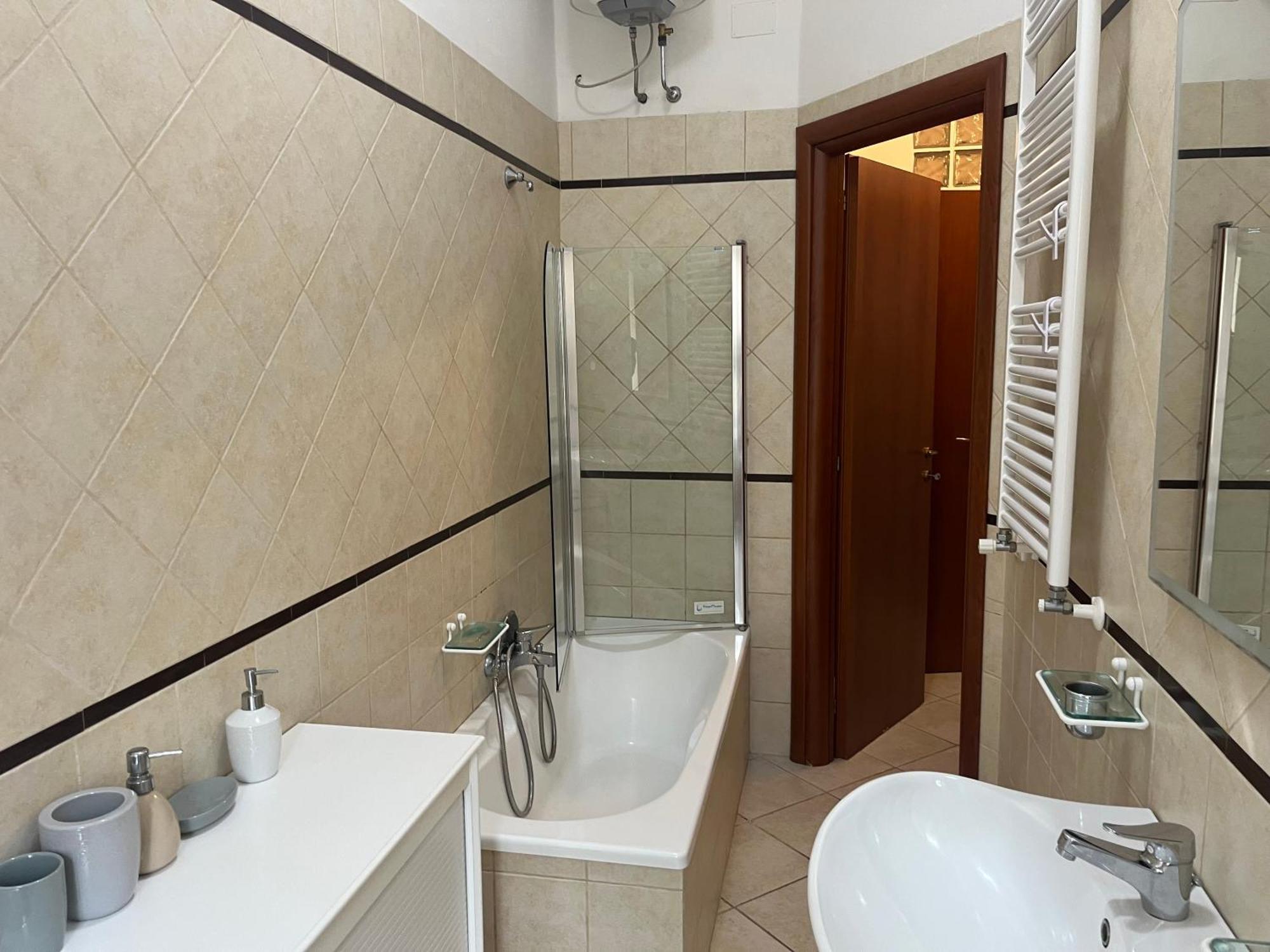 Apartment House Under The Bastion San Remy Cagliari